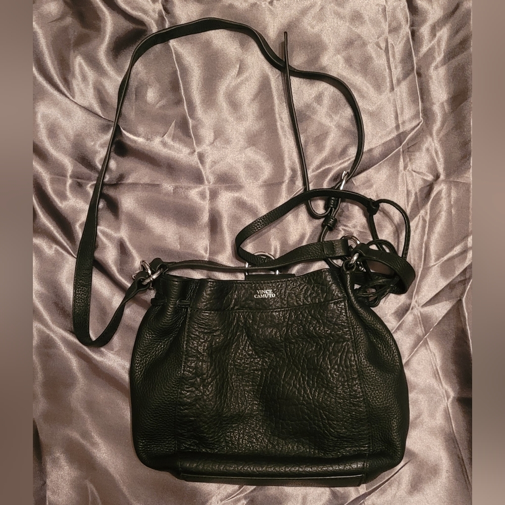 Like New Vince Camuto Ames crossbody.